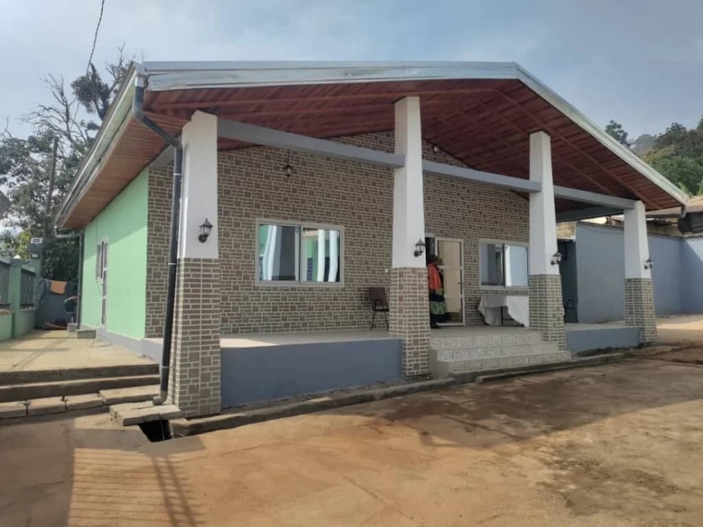 Villa — Bayangam